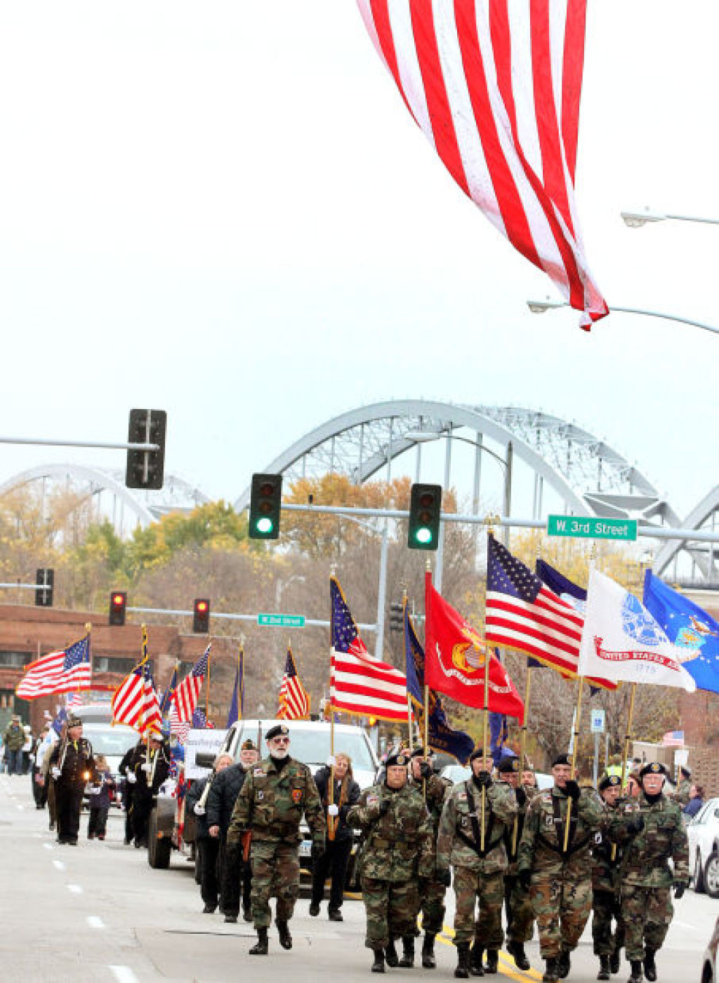 111113-vets-parade8